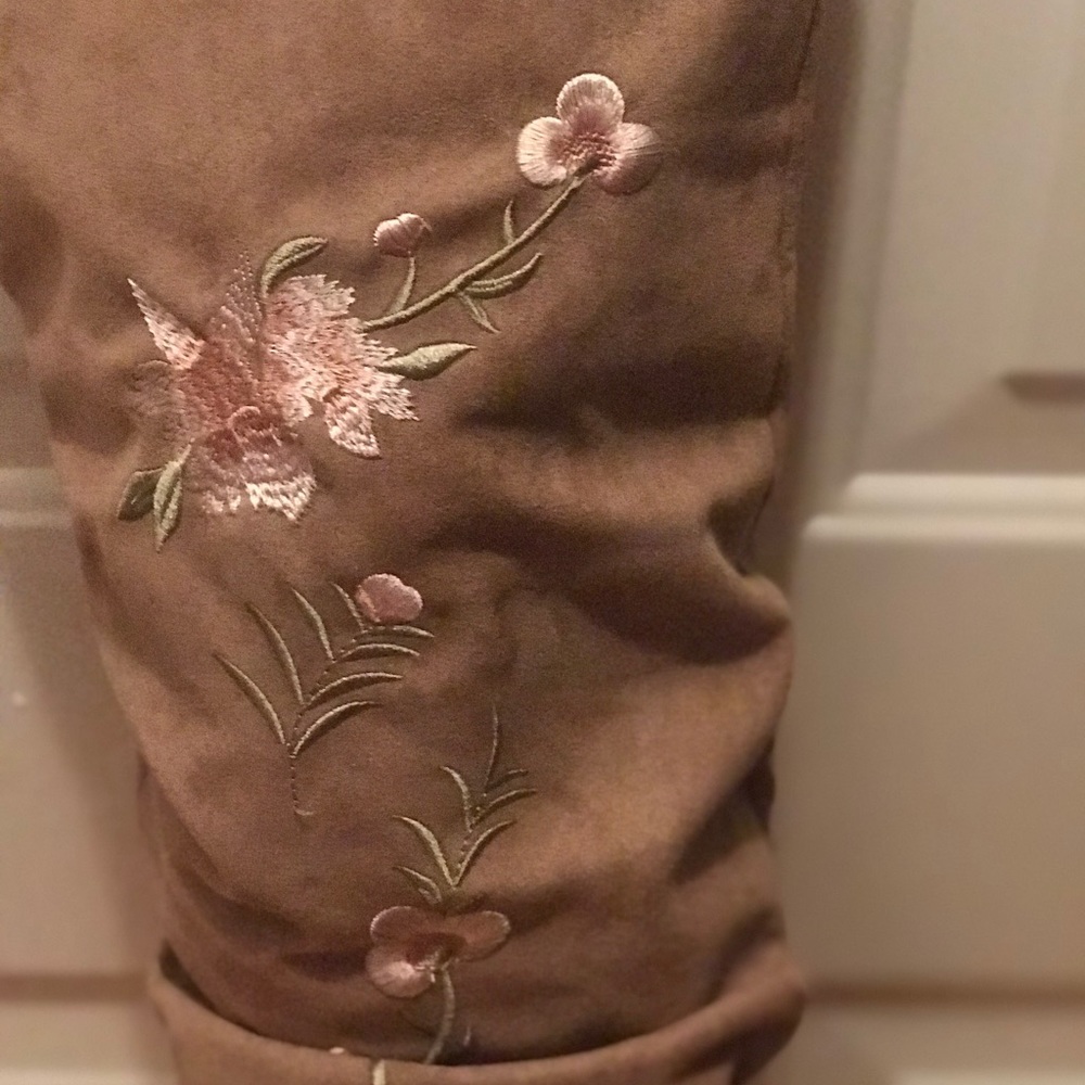 Embroidery boots-Standard average width - Picture 2 of 3